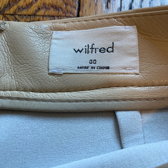 Aritzia vegan leather skirt - Picture 3 of 3